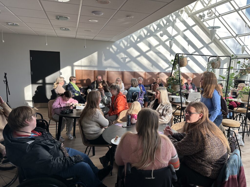 Kvennaverkfall 2023 Gestir í verkfallskaffi ÖBÍ og UN Women.