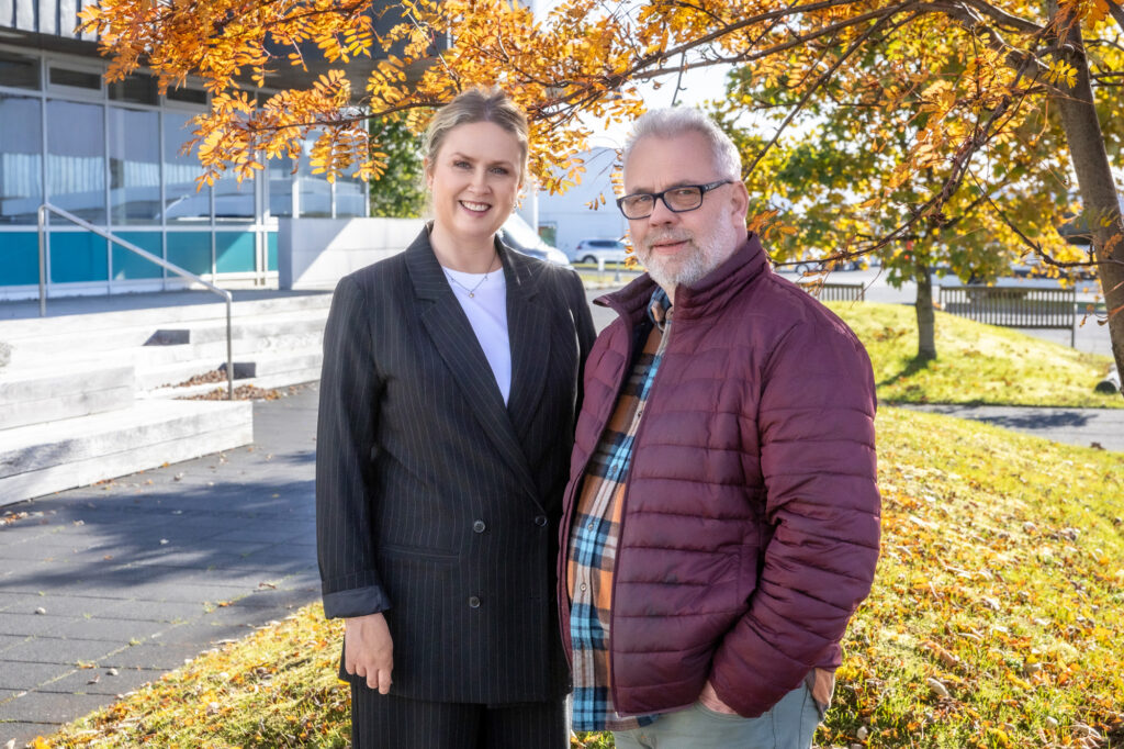 Alma Ýr, formaður ÖBÍ og Vilhjálmur Hjálmarsson, varaformaður ÖBÍ